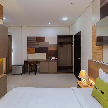 Urbanview Hotel Wg Jimbaran Bali อูงาซัน ภายนอก รูปภาพ